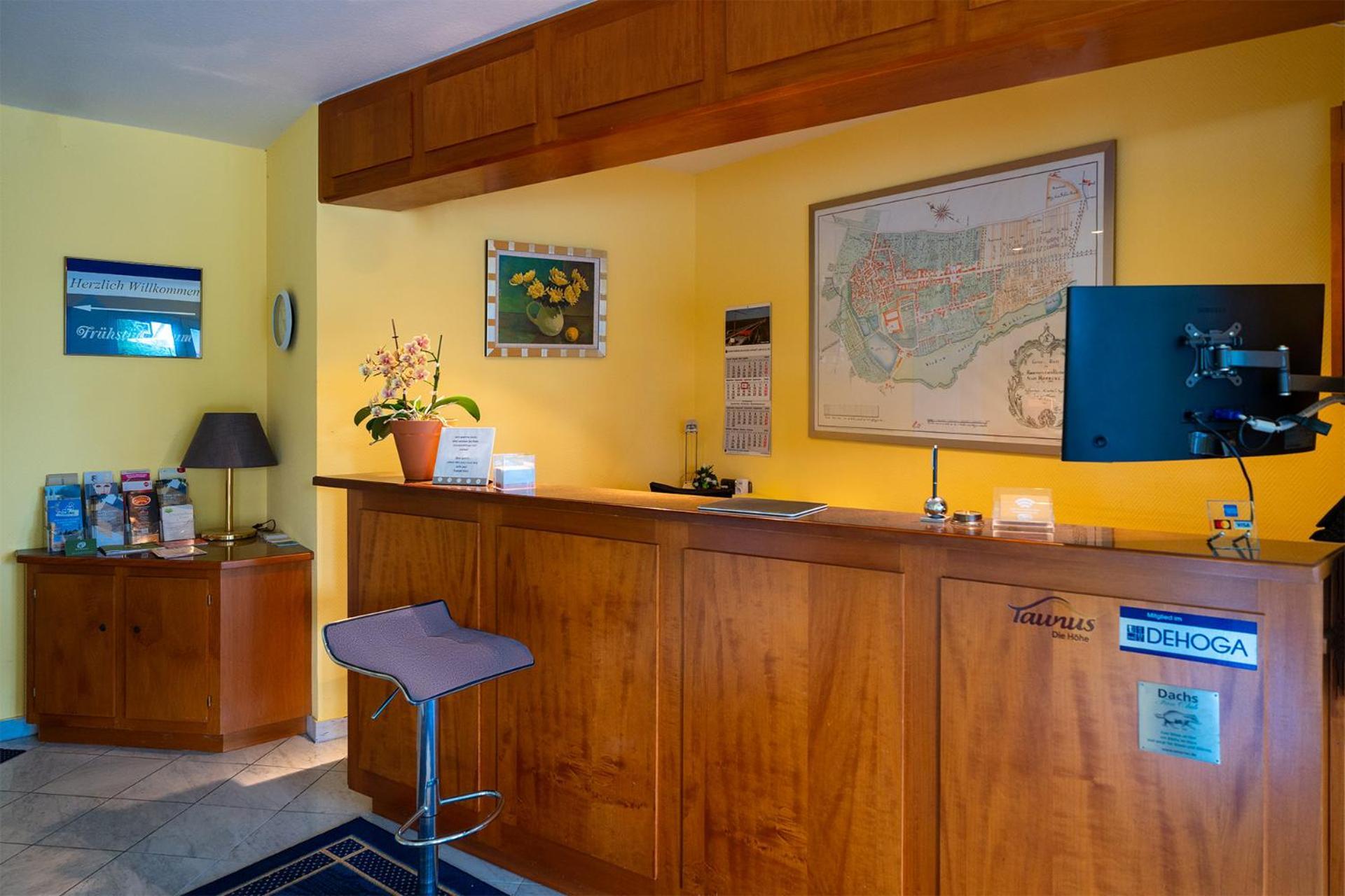 Hotel Sonne Бад Хомбург фор дер Хьое Екстериор снимка