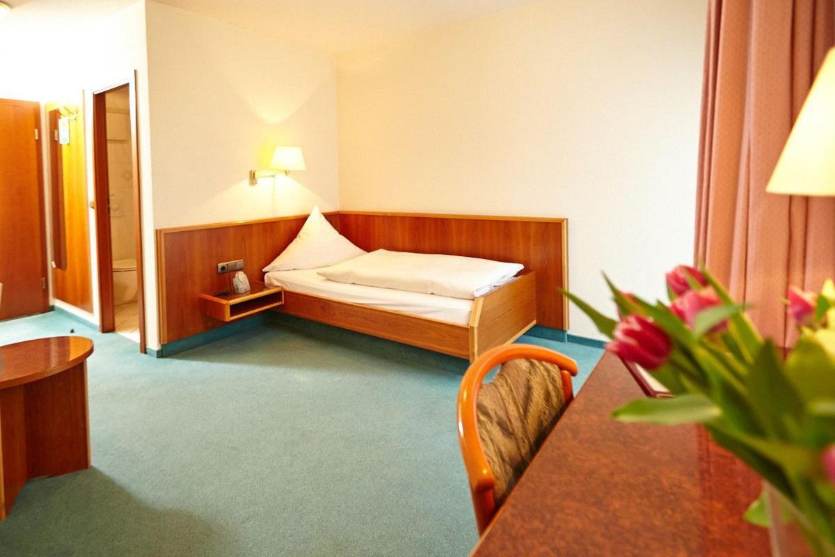 Hotel Sonne Бад Хомбург фор дер Хьое Екстериор снимка